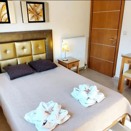 Socrate's Apartment's With Share Pool