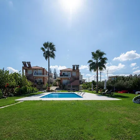 Apartment Socrate's Apartment's With Share Pool Kamisiana